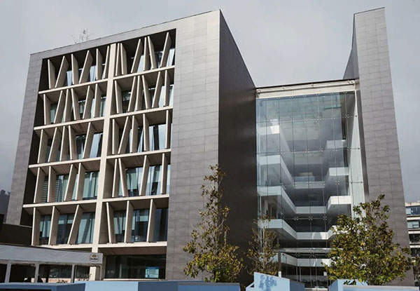 Genera公司大樓 Genera公司大樓