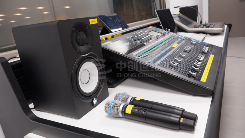 調控臺.jpg 調控臺.jpg